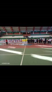 🏆💚 RESUMEN DEPORTIVO COAMISTA | JUEGOS INTERCOLEGIADOS 2026 💛🏆
Con orgullo destacamos la participación de nuestros estudiantes en los Juegos Intercolegiados 2026, representando al Colegio Avelina Moreno con disciplina, talento y compromiso. 💪🎽
👨🏫 Bajo el liderazgo de los licenciados Giraldo Ayala García y Alexander Rojas Pimentel, nuestros seleccionados alcanzaron importantes resultados:
⚽ Futsal Infantil Masculino, Futsal Prejuvenil Masculino y Fútbol de Salón Juvenil Masculino lograron el segundo lugar en la fase municipal. 🥈
⚽🏆 Fútbol de Salón Juvenil Femenino se coronó campeón municipal y de núcleos, avanzando hasta obtener el segundo lugar en la fase provincial. 🥈💚
🏐🏆 Voleibol Juvenil Femenino y Masculino se coronaron campeones municipales y avanzaron hasta representar a la Provincia Comunera en la fase departamental, que se disputará en Bucaramanga del 14 al 18 de septiembre. ¡Vamos con toda, Coamistas! 🔥🙌
🏃♀️ En atletismo también celebramos grandes resultados. Laura Camila Monroy Amaya obtuvo dos medallas de bronce en la final departamental:
🥉 3.000 metros planos
🥉 2.000 metros obstáculos
👏 Felicitaciones a nuestros deportistas y docentes por dejar en alto el nombre del Colegio Avelina Moreno, El Socorro y la Provincia Comunera.
💚💛 ¡Orgullo Coamista! Ahora estaremos atentos y apoyando a nuestras selecciones de voleibol en su próximo reto departamental. 🏐🏆
#coamsocorro #coam #colegioAvelinaMoreno #SocorroSantander #JuegosIntercolegiados2026 DeporteCoamista OrgulloCoamista ProvinciaComunera