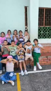 🤝💚Día 2| ¡En el Colegio Avelina Moreno nos sumamos a la Semana Santandereana por la convivencia escolar!
El buen trato se aprende, práctica y se contagia
@gobernaciondesantander
#coamsocorro #coam #colegioAvelinaMoreno #SocorroSantander #SemanaDelBuenTrato BuenTrato ConvivenciaEscolar Respeto Empatía EducaciónEnValores ComunidadEducativa Santander